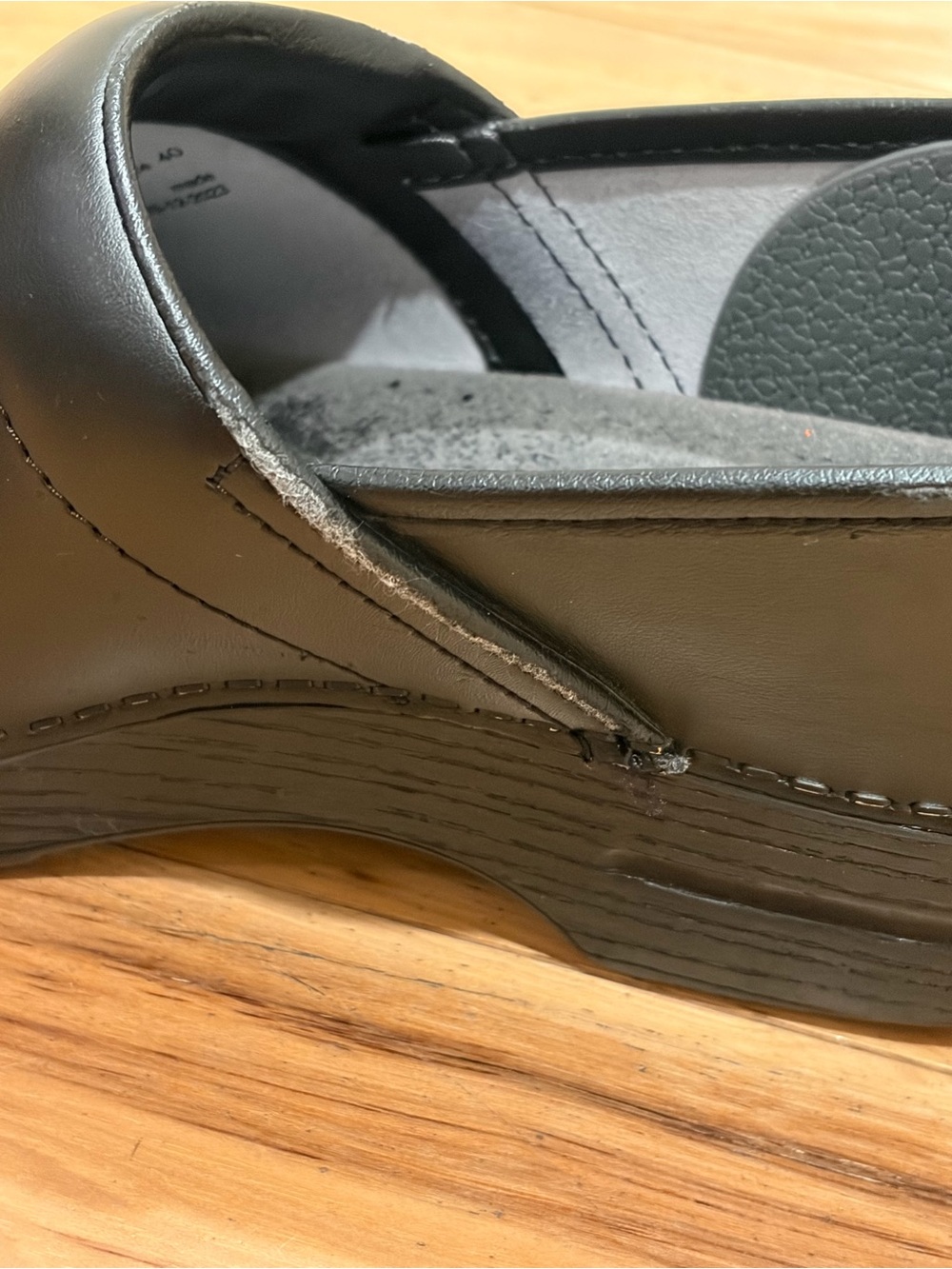 Dansko Professional Black Leather Clogs Slide On Shoes - Women’s Size 40 9 1/2 - Picture 4 of 8